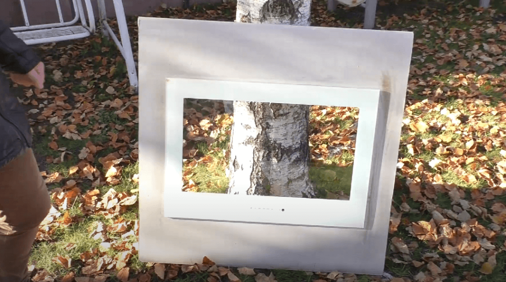 glass durability test with a tennis ball